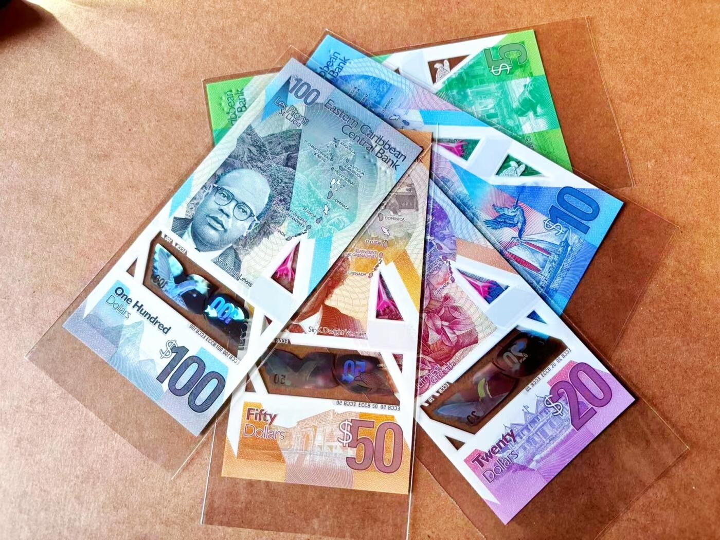 【Blue Auction】世界纸币精拍第765期——18级TOP拍卖/信誉/品质/专业/高效💫 【一组5张 含无47】东加勒比5-100元 女王 全新UNC