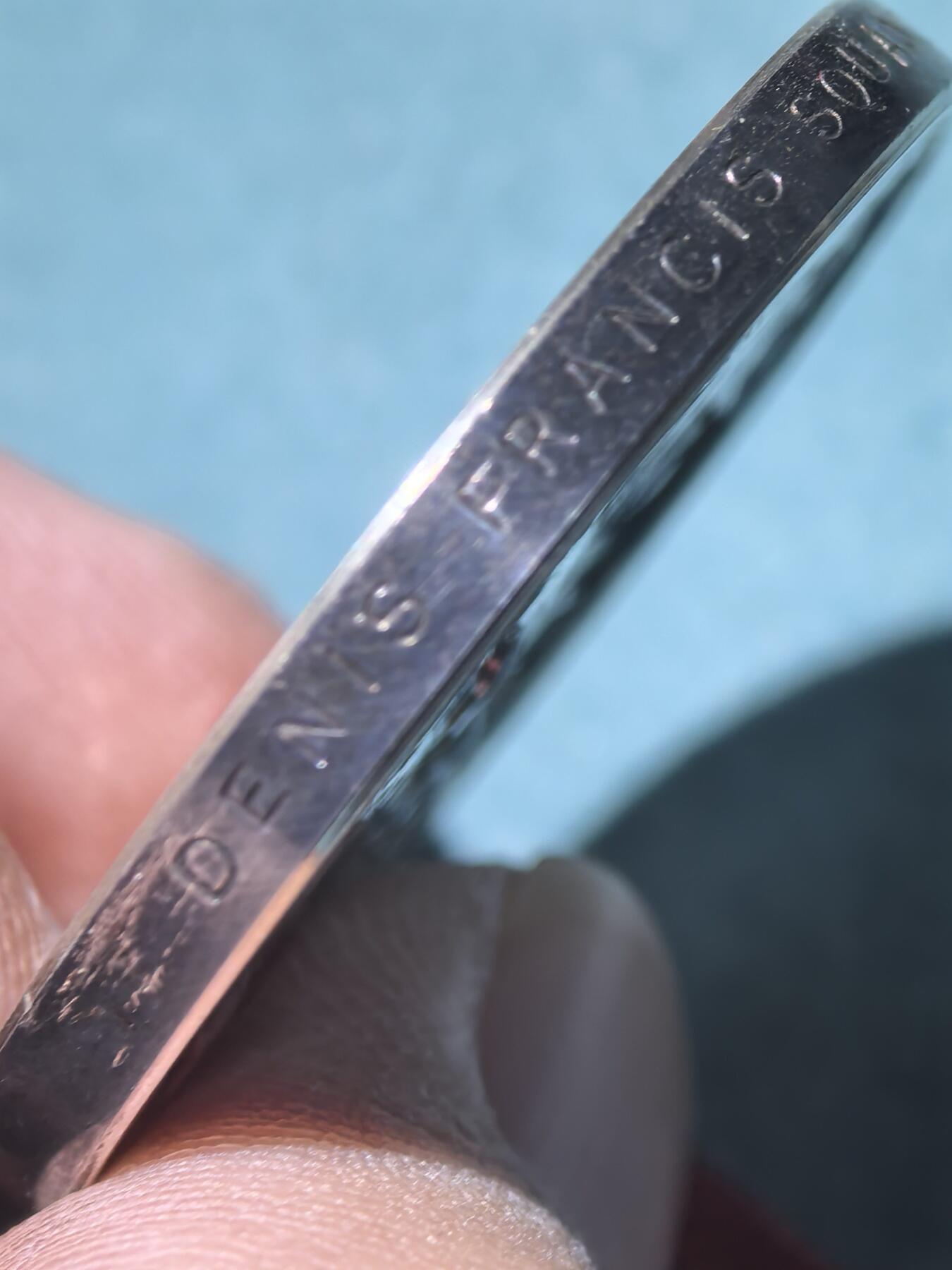 盛世勋华——号角文化勋章邮票专场拍卖第294期 英国帝国服务奖章 伊丽莎白女王版 带原盒 银制 皇家造币局产 带刻名（目前该类奖章有复制品流通于市场，请各位藏友注意） 