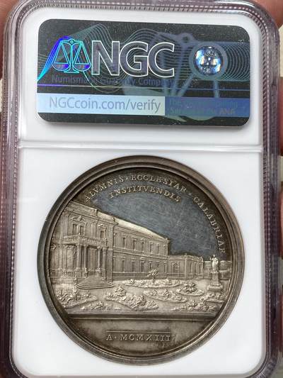 万国钱币拍卖第058期（万国新年大拍） NGC MS61 1913年梵蒂冈教皇庇护十世纪念罗马卡拉布雷斯神学院成立大银章 高浮雕神学院景观极美火烧云彩浆