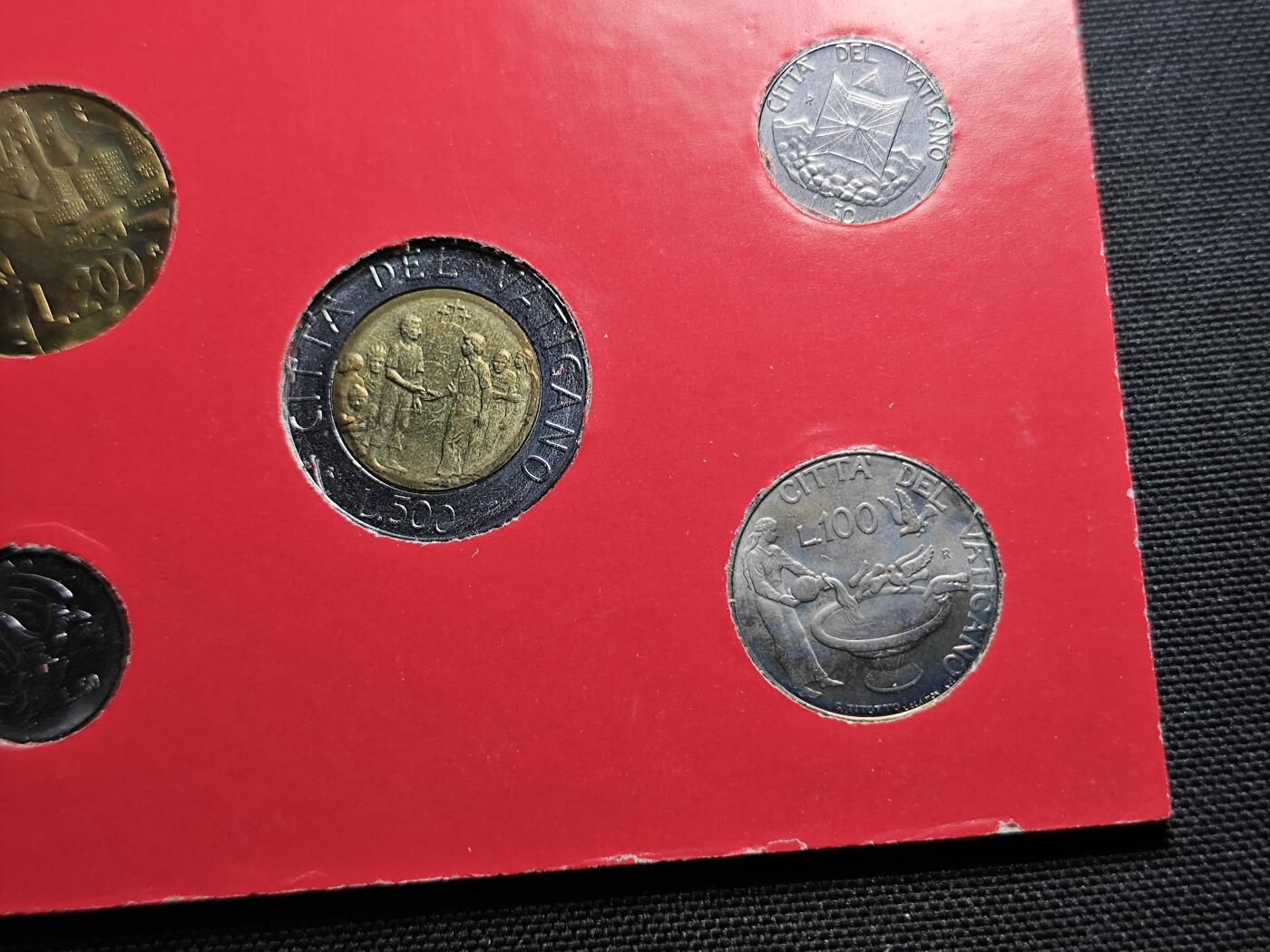 KK钱币收藏小铺 《套币 好品/批量散币专场》  2月预留时间 周末发货  梵蒂冈 含500里拉双色币