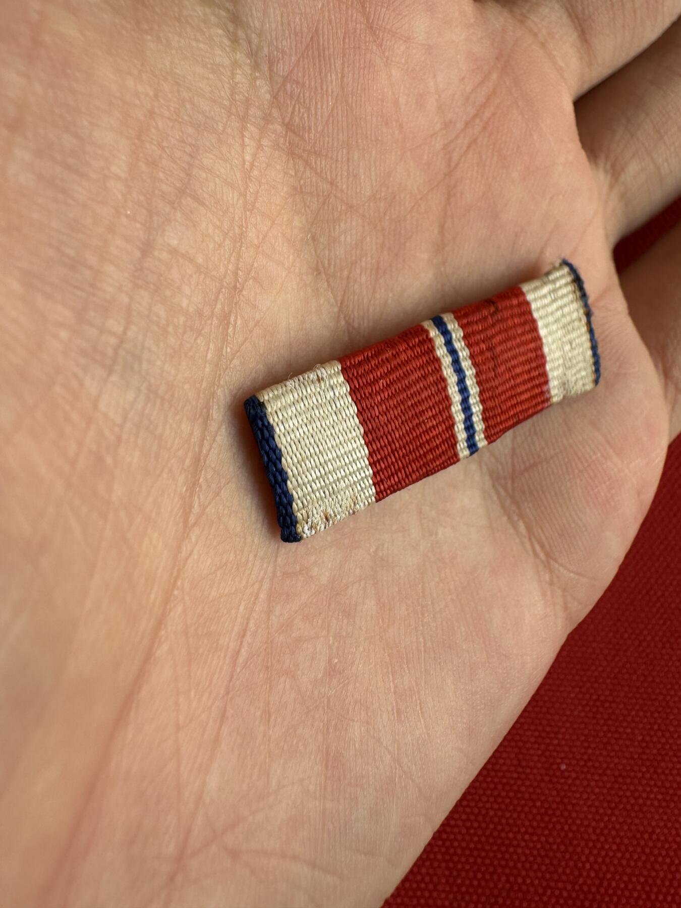 五哥徽章群   20号周六晚上八点4群联拍