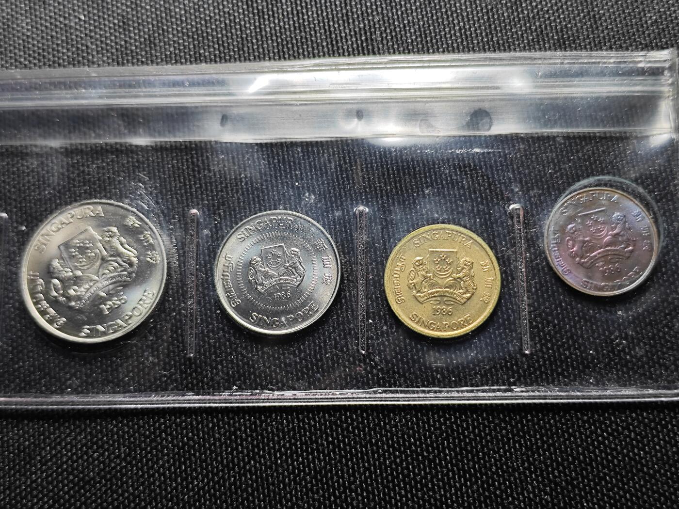 KK钱币收藏小铺 《套币 好品/批量散币专场》  2月预留时间 周末发货  1986新加坡生肖主题虎 大小面值清年一套 含少见1元