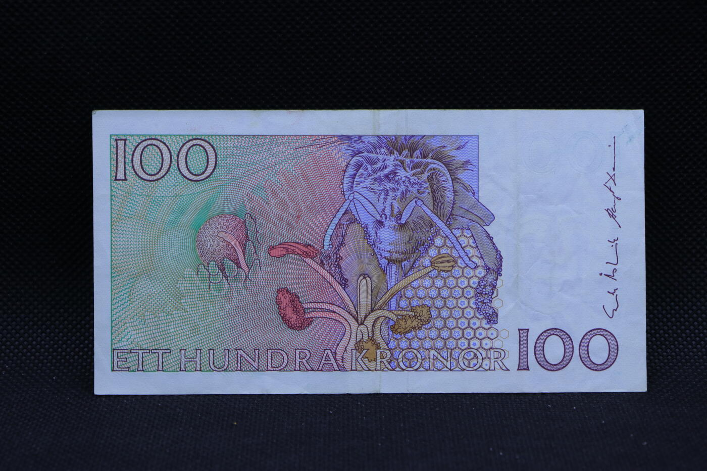 【淘币小摊】限时拍第八百三十四拍  纸币场  满百包邮可预留两周  周一统一发货   瑞典100克朗纸币【有折】