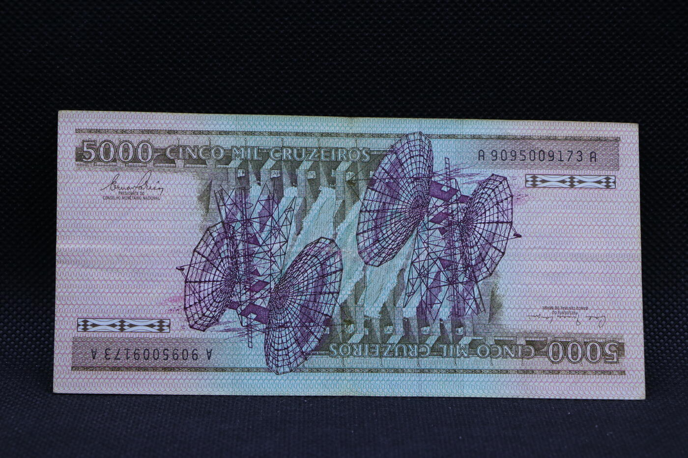 【淘币小摊】限时拍第八百三十四拍  纸币场  满百包邮可预留两周  周一统一发货  巴西5000克鲁塞罗纸币【有折】