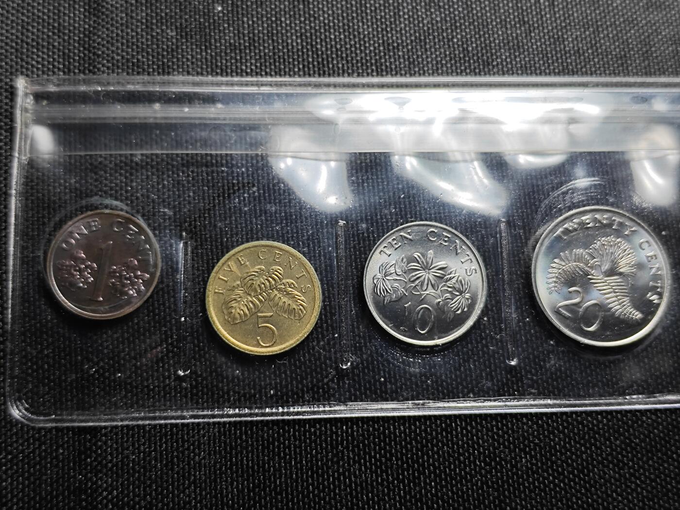 KK钱币收藏小铺 《套币 好品/批量散币专场》  2月预留时间 周末发货  1986新加坡生肖主题虎 大小面值清年一套 含少见1元