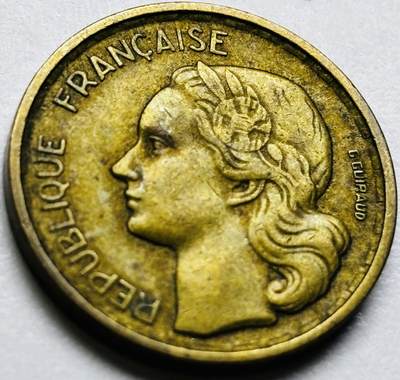 文馨钱币收藏第 286 场，圣诞节专场【 长期接收代拍品低至 0 佣金】 - 铜光美品 1952 年法兰西第四共和国 第六版本 10 法郎铜币 B 厂（斯特拉斯堡造币厂）