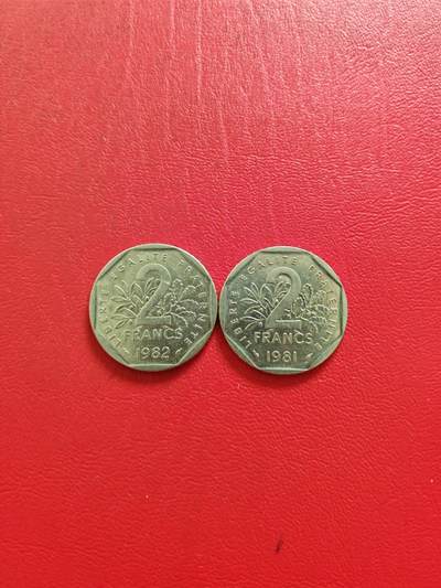 【云涧收藏】第八十四场 - 法国1981/82年法朗2枚