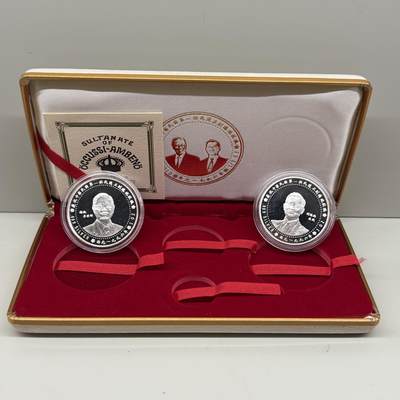 1996年第一任民选纪念银币两枚一套 2盎司 盒证齐全 - 1996年第一任民选纪念银币两枚一套 2盎司 盒证齐全