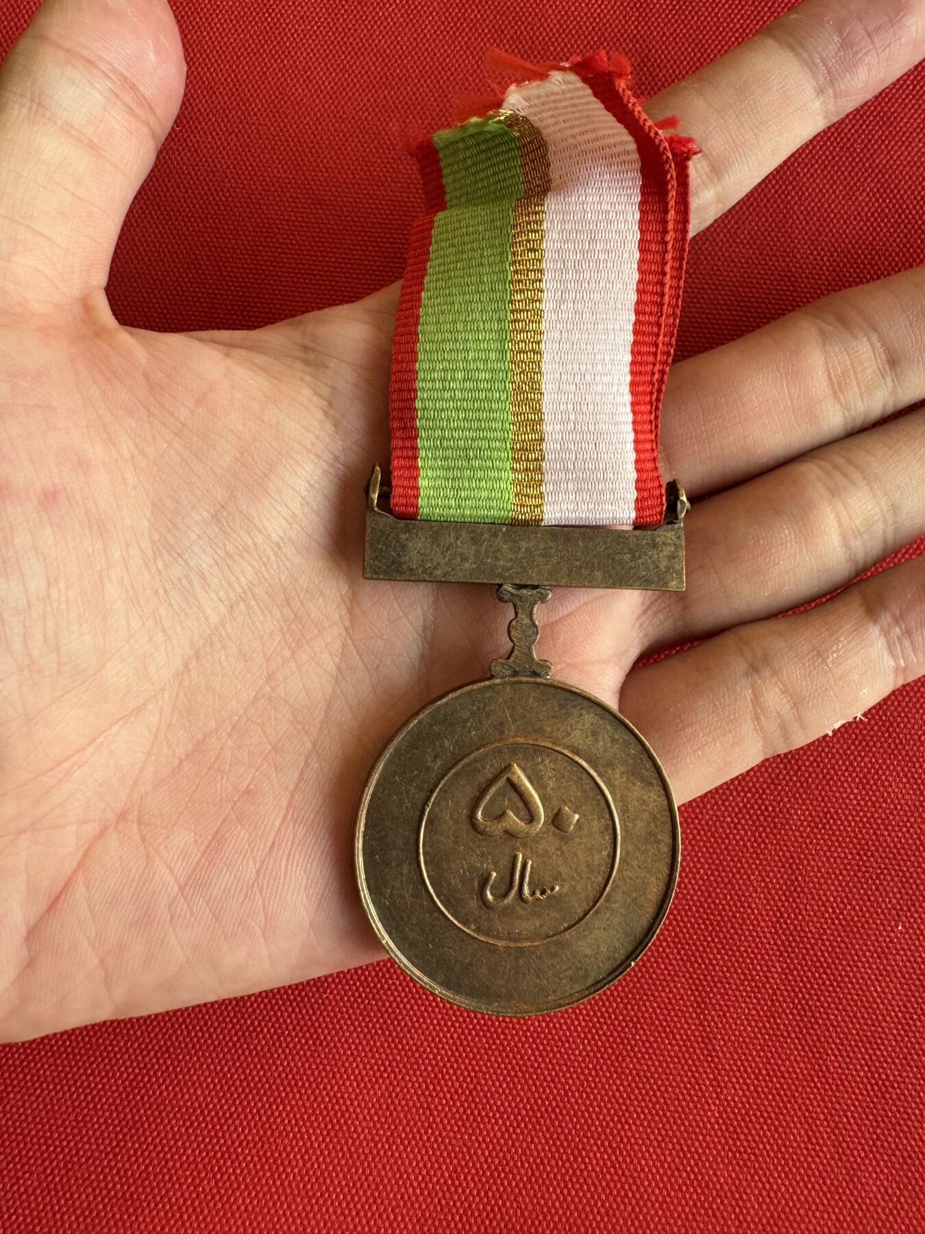 五哥徽章群   20号周六晚上八点4群联拍 铜章