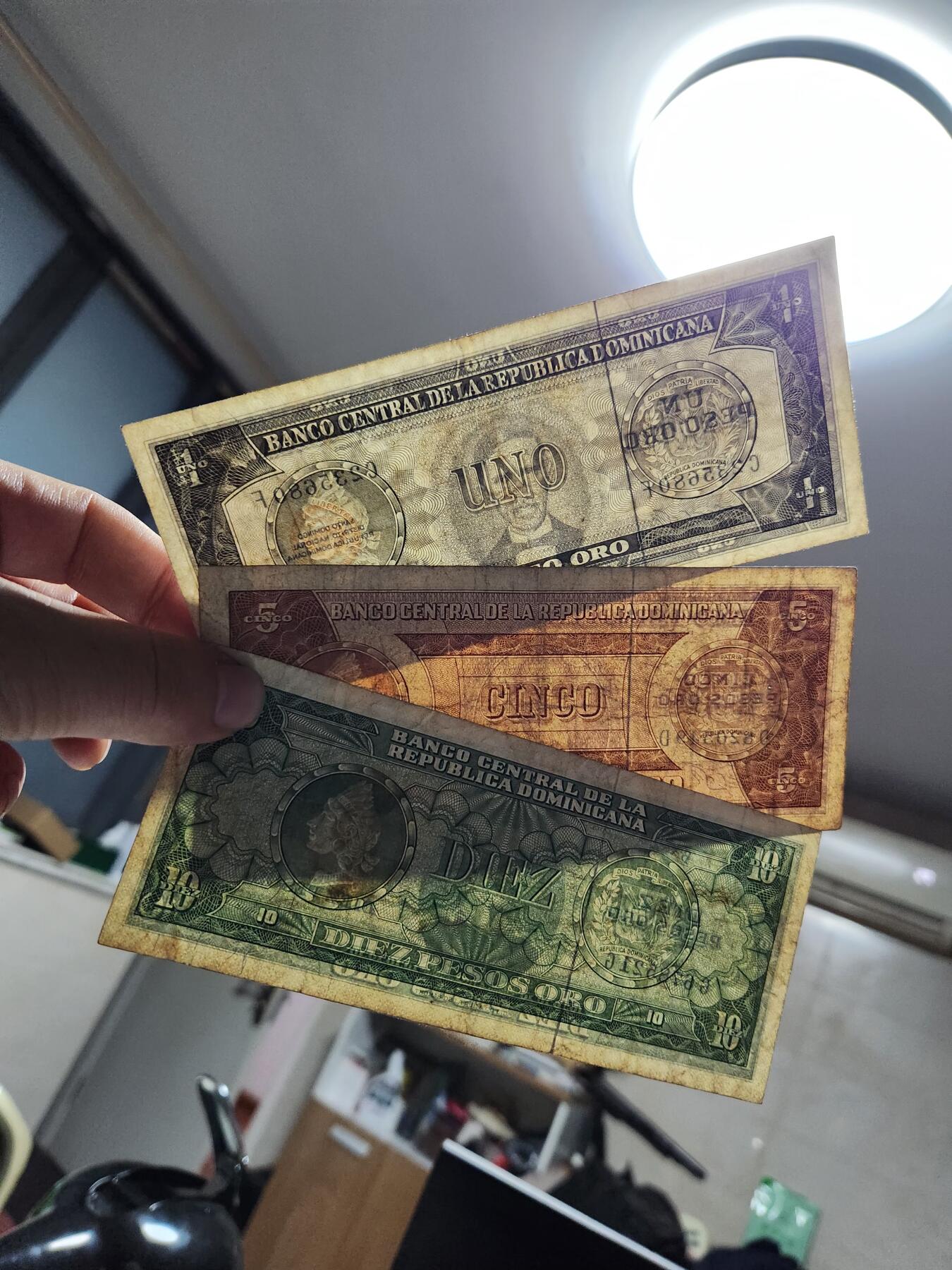 12月20号晚上8点 外国纸币自动截拍第74场