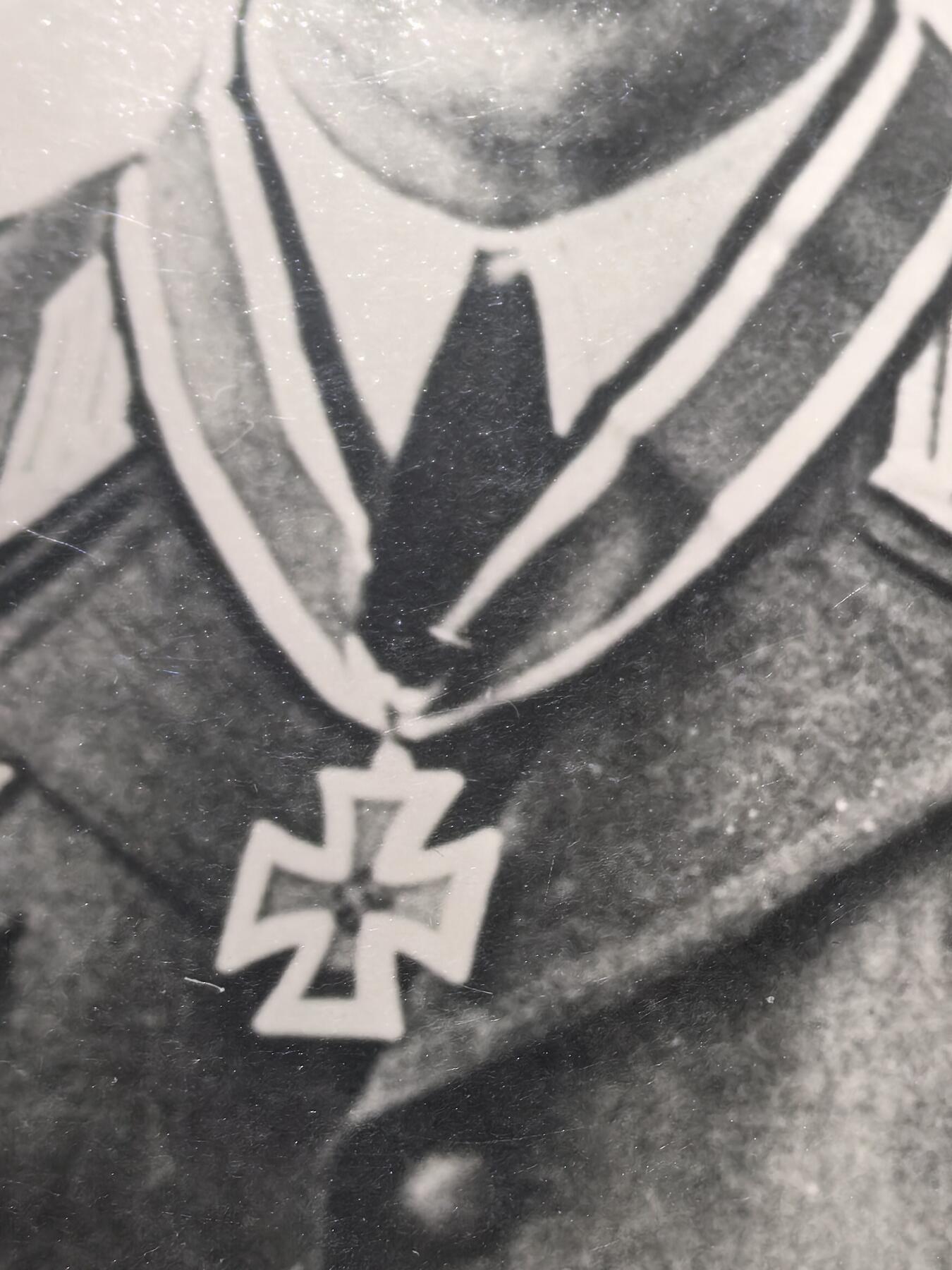 盛世勋华——号角文化勋章邮票专场拍卖第294期 德国（1939）骑士十字勋章获得者照片 上校海因里希·冯·贝尔 佩戴骑士十字勋章/一级铁十字勋章/普通突击奖章等