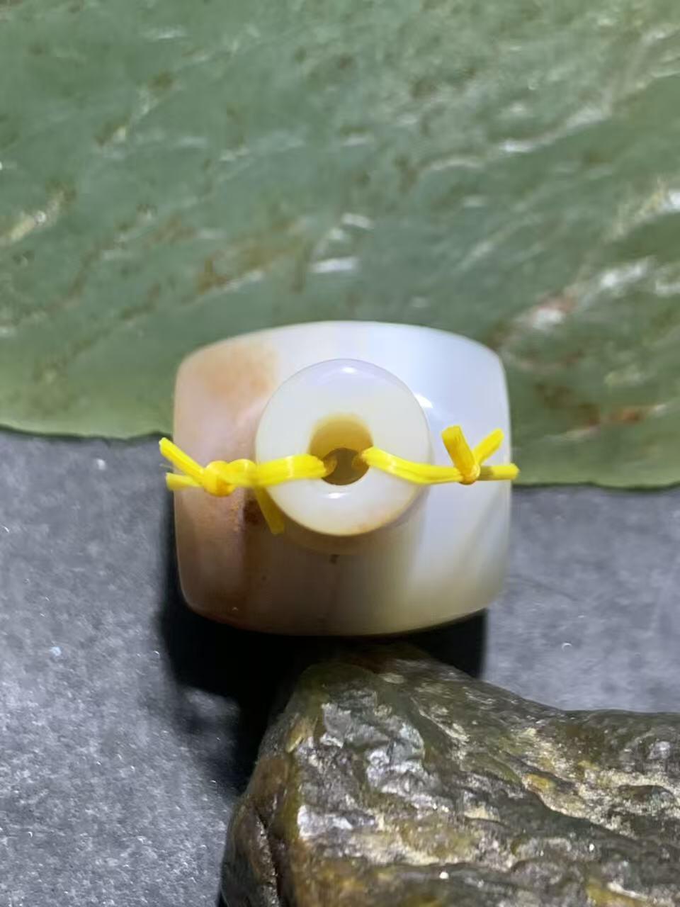 精美高玉化缠丝玛瑙随形佛头三通一套