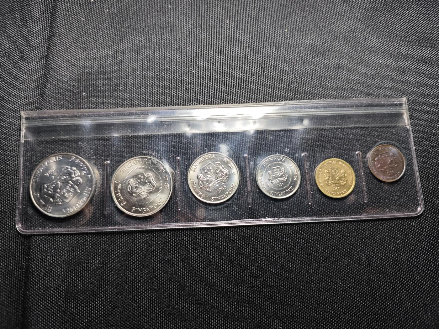 KK钱币收藏小铺 《套币 好品/批量散币专场》  2月预留时间 周末发货  1986新加坡生肖主题虎 大小面值清年一套 含少见1元