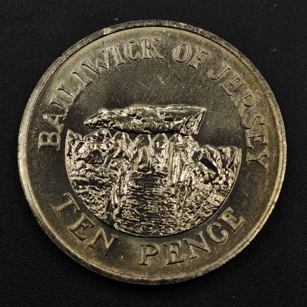 【淘币小摊】实时拍第八百三十三拍   散币场   满百包邮可预留二周 每周一统一发货   泽西岛1984年飞来石10便士镍币