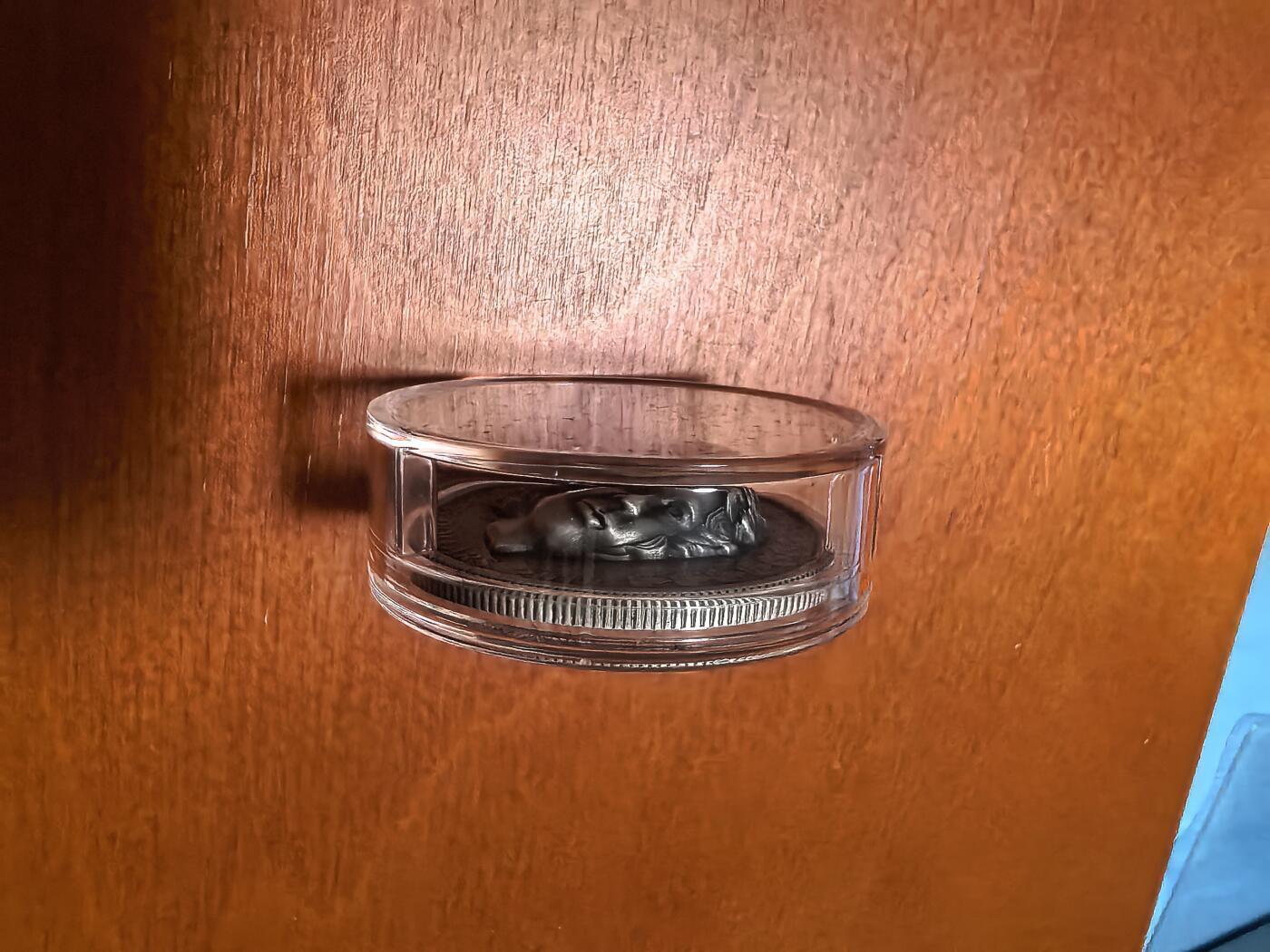 长老汇蛇年精选第八十四场拍卖 2018加拿大伊丽莎白二世25加元超高浮雕仿古银币，34克9999银，盒证全，4500枚