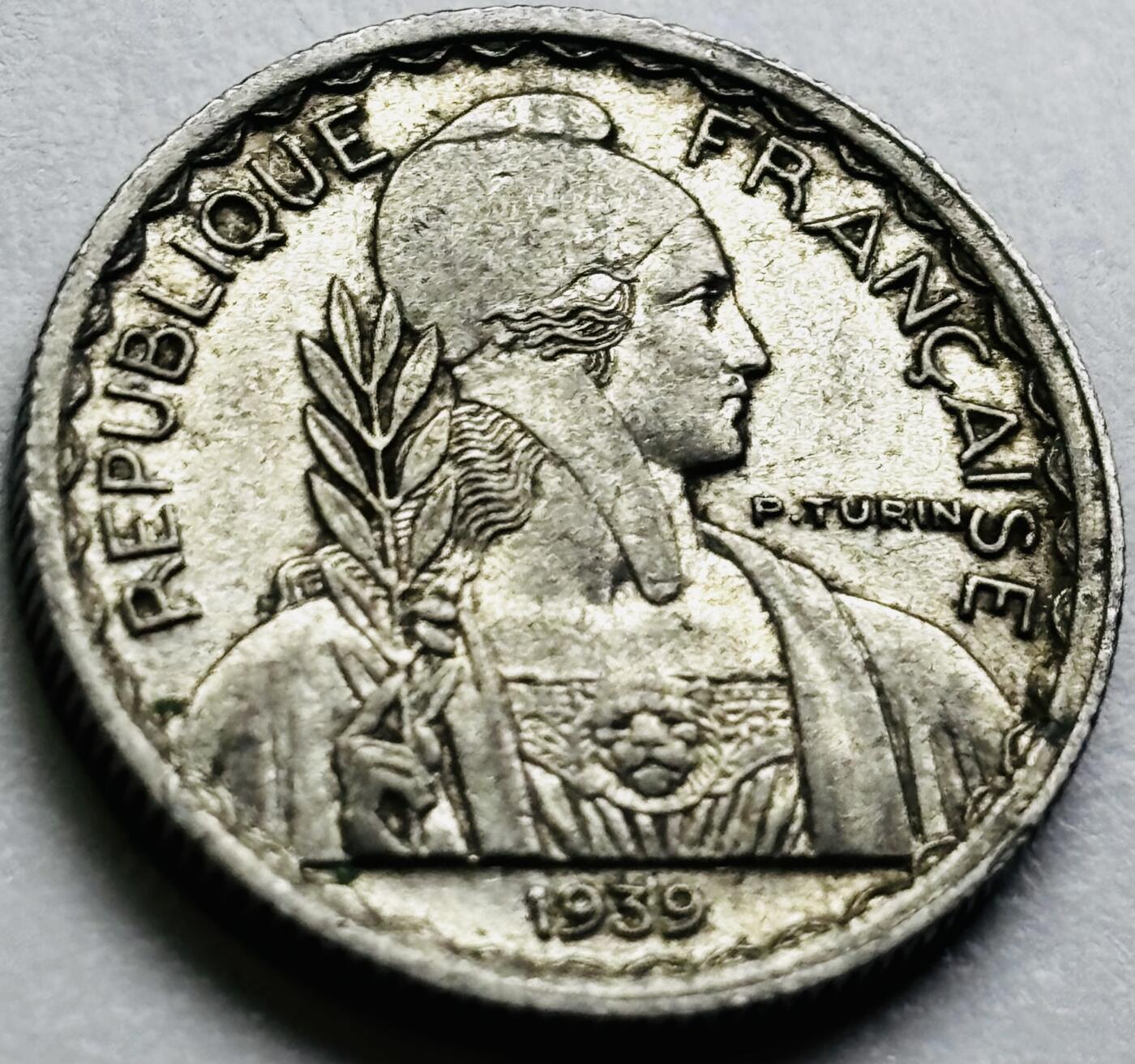 文馨钱币收藏第 286 场，圣诞节专场【 长期接收代拍品低至 0 佣金】 原光好品 1939 年法属印支 10 分