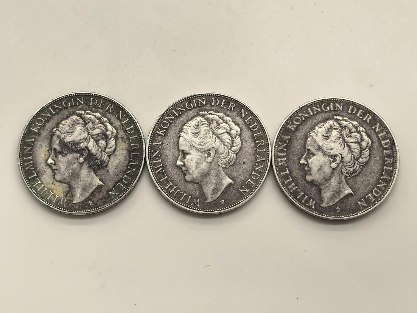 博洋堂世界钱币拍卖第153期（全场包邮） 荷兰1930/39年威廉明娜女王2.5盾银币一组3枚