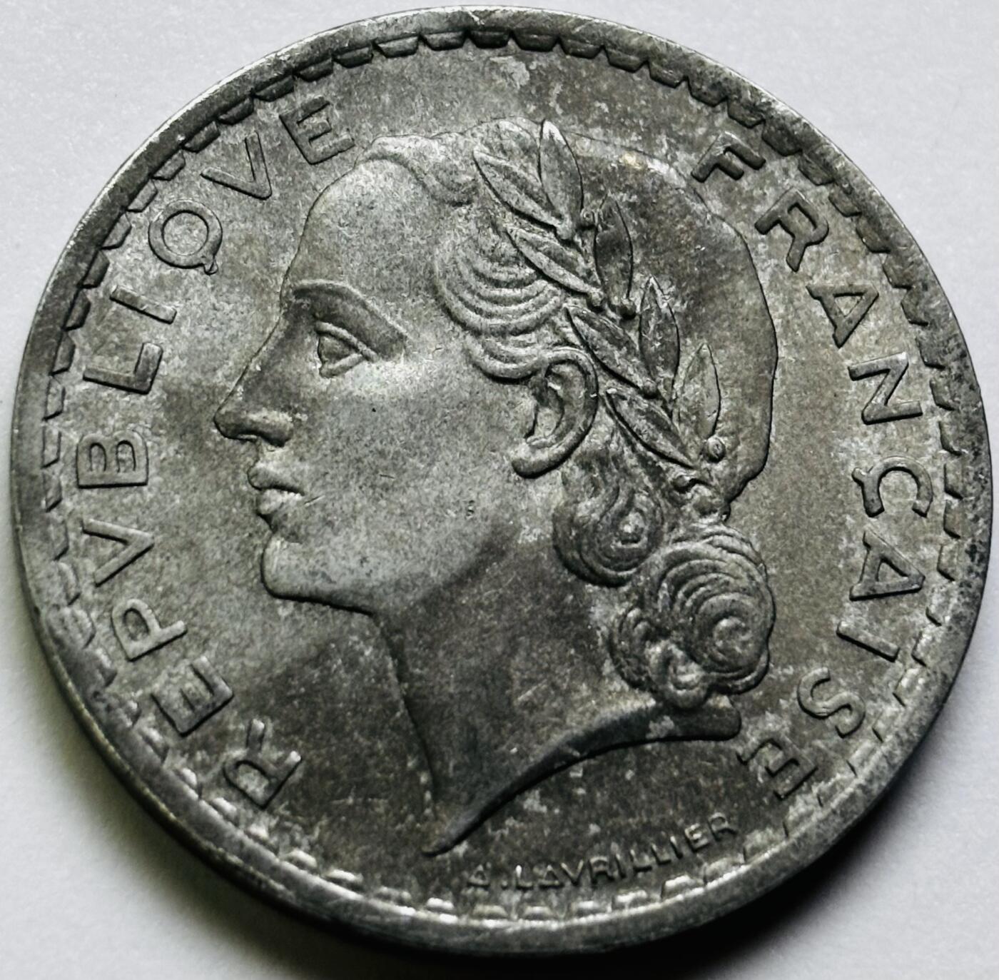 文馨钱币收藏第 286 场，圣诞节专场【 长期接收代拍品低至 0 佣金】 1947 年法兰西第四共和国 第一版本 5 法郎大铝币