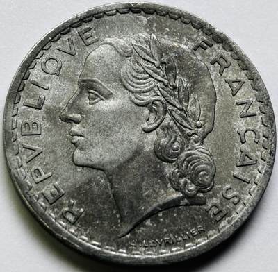 文馨钱币收藏第 286 场，圣诞节专场【 长期接收代拍品低至 0 佣金】 - 1947 年法兰西第四共和国 第一版本 5 法郎大铝币