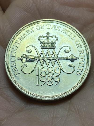 2025年第一百三十八场(总第一百六十四场）外国好品散币场(免佣金) - 原光好品–英国🇬🇧1989单年份2英镑(权利法案颁布300周年纪念币，圣爱德华王冠版)