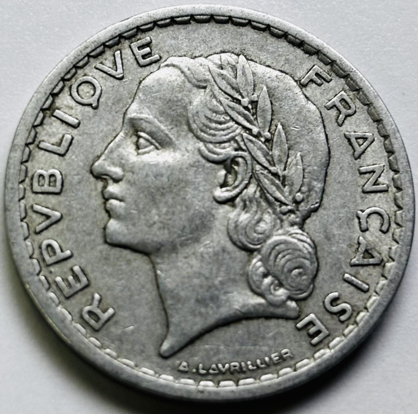 文馨钱币收藏第 286 场，圣诞节专场【 长期接收代拍品低至 0 佣金】 1949 年法兰西第四共和国 第一版本 5 法郎大铝币