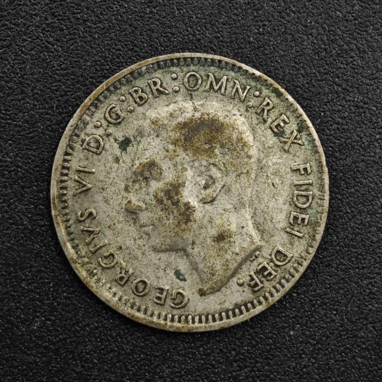 【淘币小摊】实时拍第八百三十三拍   散币场   满百包邮可预留二周 每周一统一发货   澳大利亚1950年乔治六世3便士银币