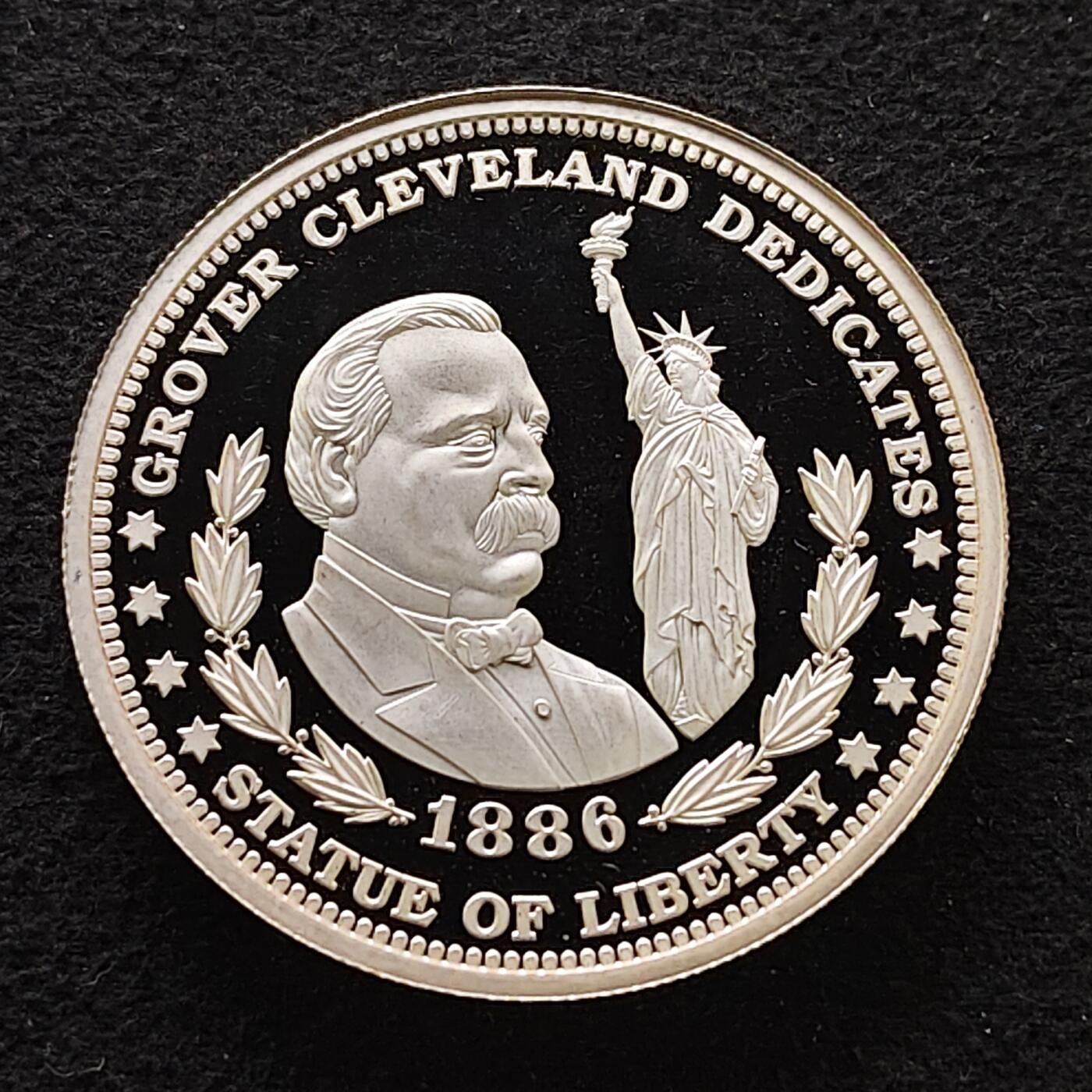 【全场包邮】纯粹捡漏拍489场（免费代拍第26场） 【银章】美国2020发行大事记1886年格罗夫·克利夫兰时期自由女神建立（39毫米26克）精制纪念银章
