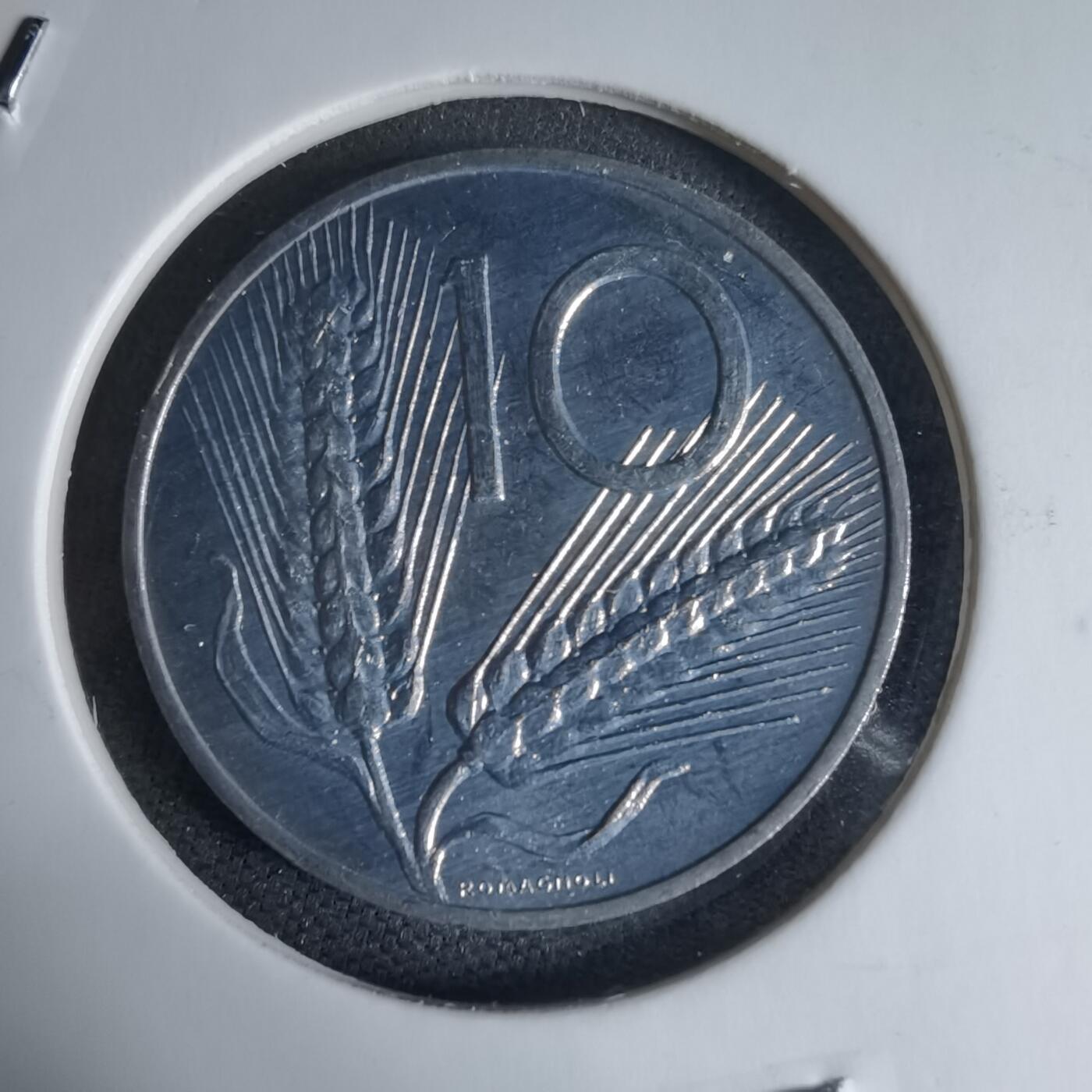 沼泽如烟--第941场 意大利1981年10里拉