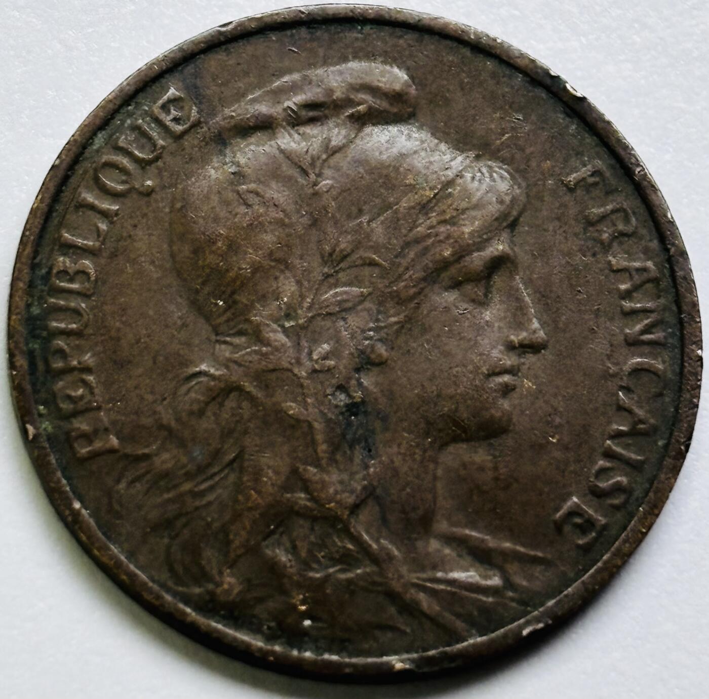 文馨钱币收藏第 286 场，圣诞节专场【 长期接收代拍品低至 0 佣金】 极美品 1916 年法兰西第三共和国 第三版本玛丽安娜女神 5 分铜币