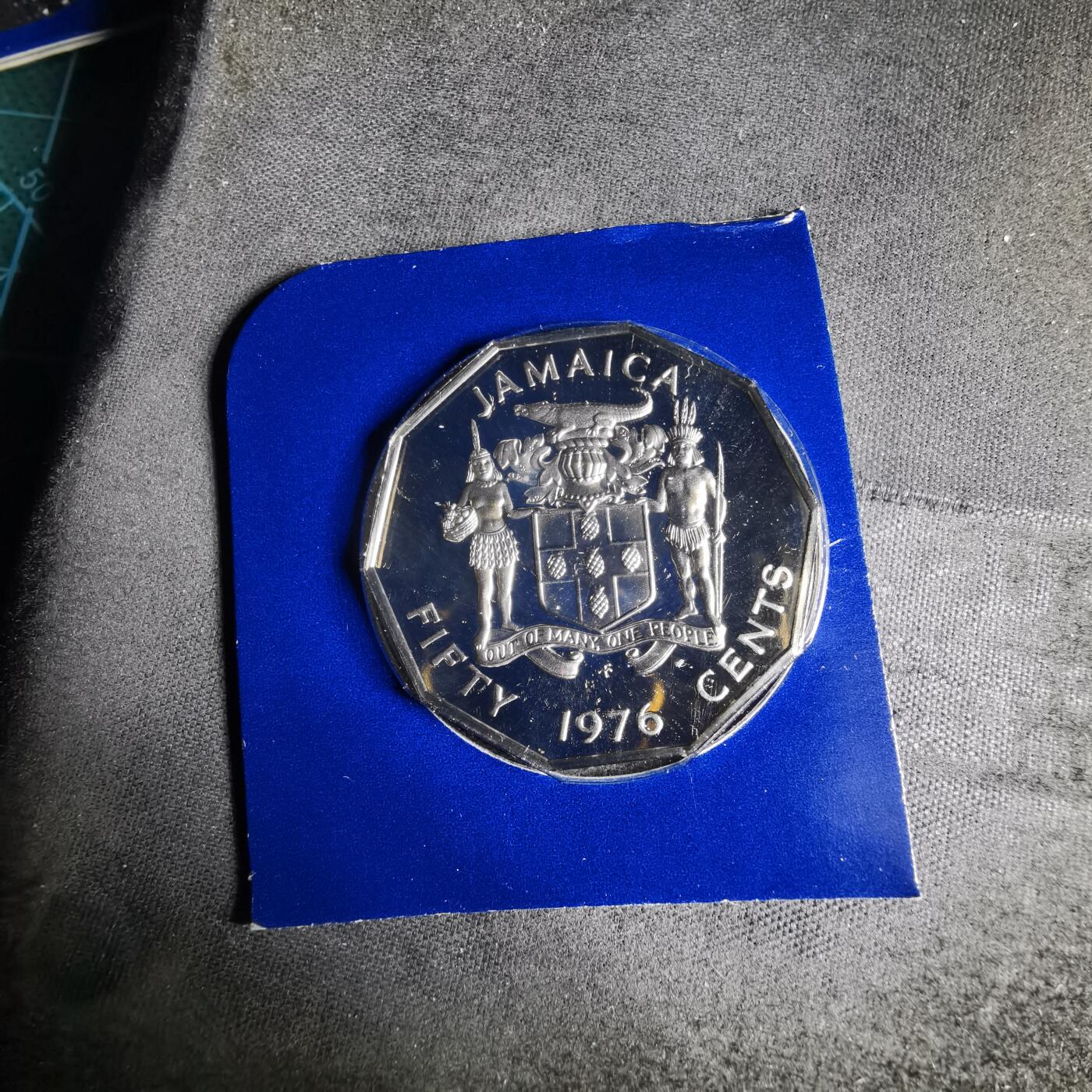 沼泽如烟--第941场 牙买加1976年50分精制币