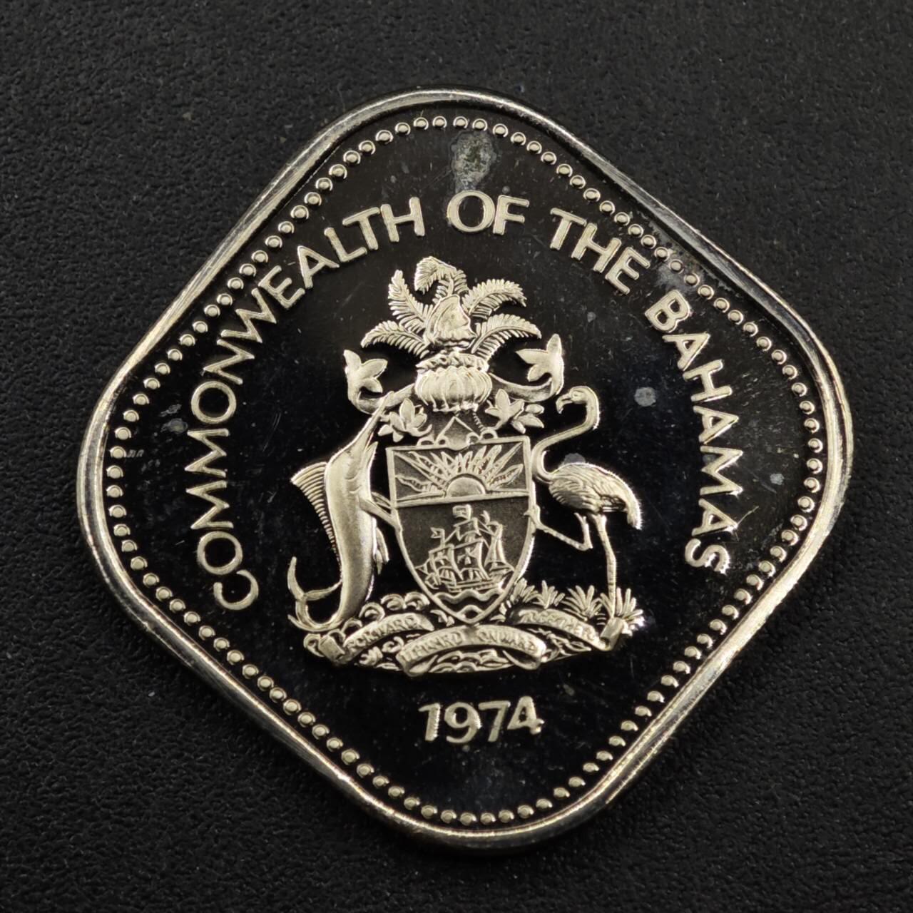 【淘币小摊】实时拍第八百三十三拍   散币场   满百包邮可预留二周 每周一统一发货   巴哈马1974年木槿花15分精制镍币