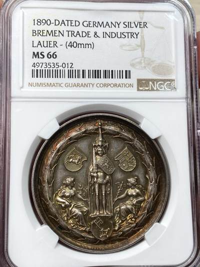 万国钱币拍卖第058期（万国新年大拍） - NGC MS66 1890年德国不莱梅贸易工业博览会纪念大银章 正面为不莱梅城市英雄圣罗兰像 NGC唯一冠军分 孔雀绿彩环绕GEM品质 无可挑剔的超神收藏级状态