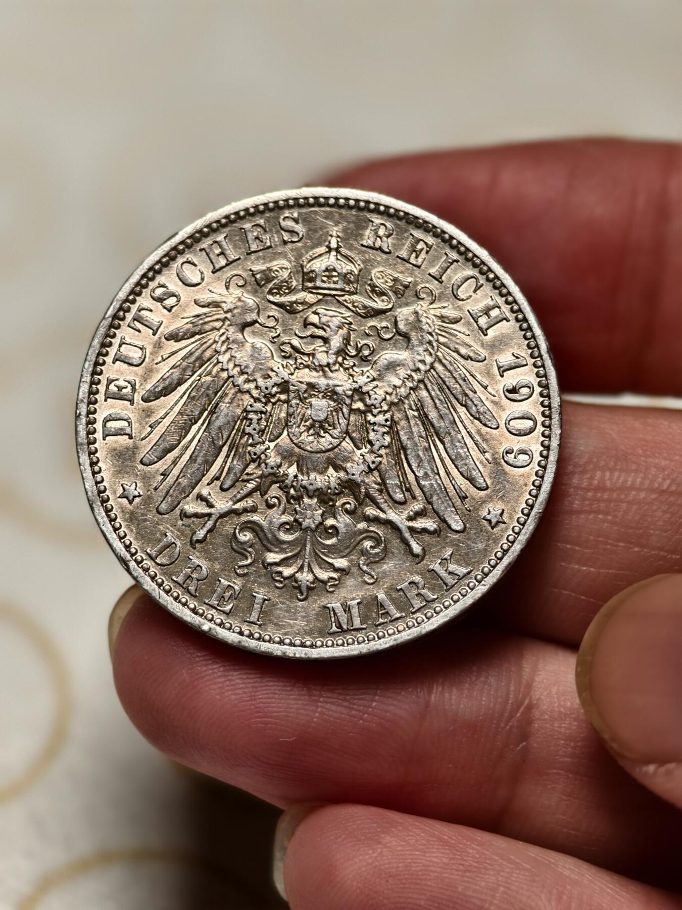 抚柳草堂-第三期章牌钱币 奖章勋章限时免佣 满百包邮 放漏专场 1909德国普鲁士威廉二世3马克银币 16.7g状态不错