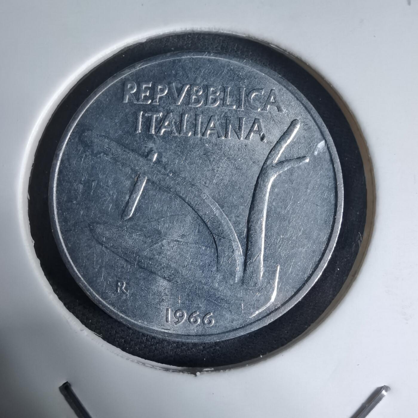 沼泽如烟--第941场 意大利1966年10里拉