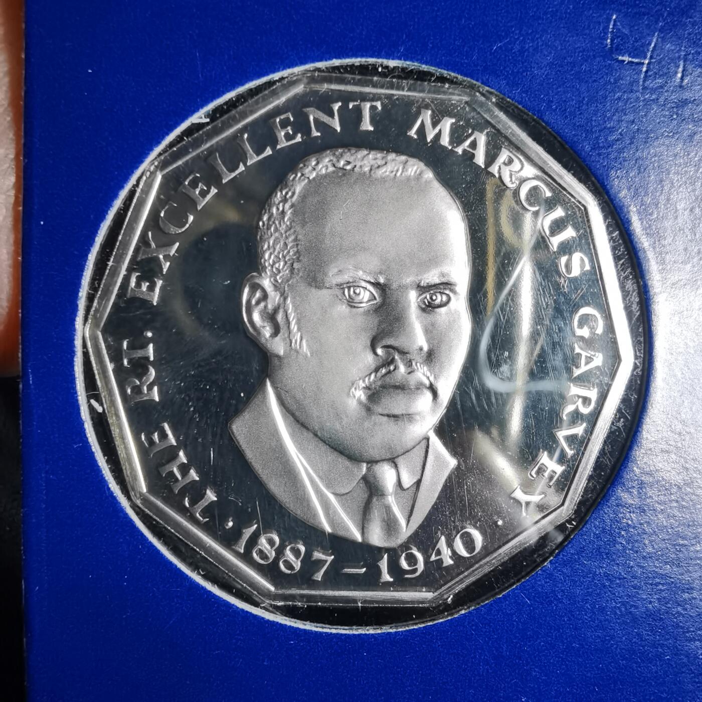 沼泽如烟--第941场 牙买加1976年50分精制币