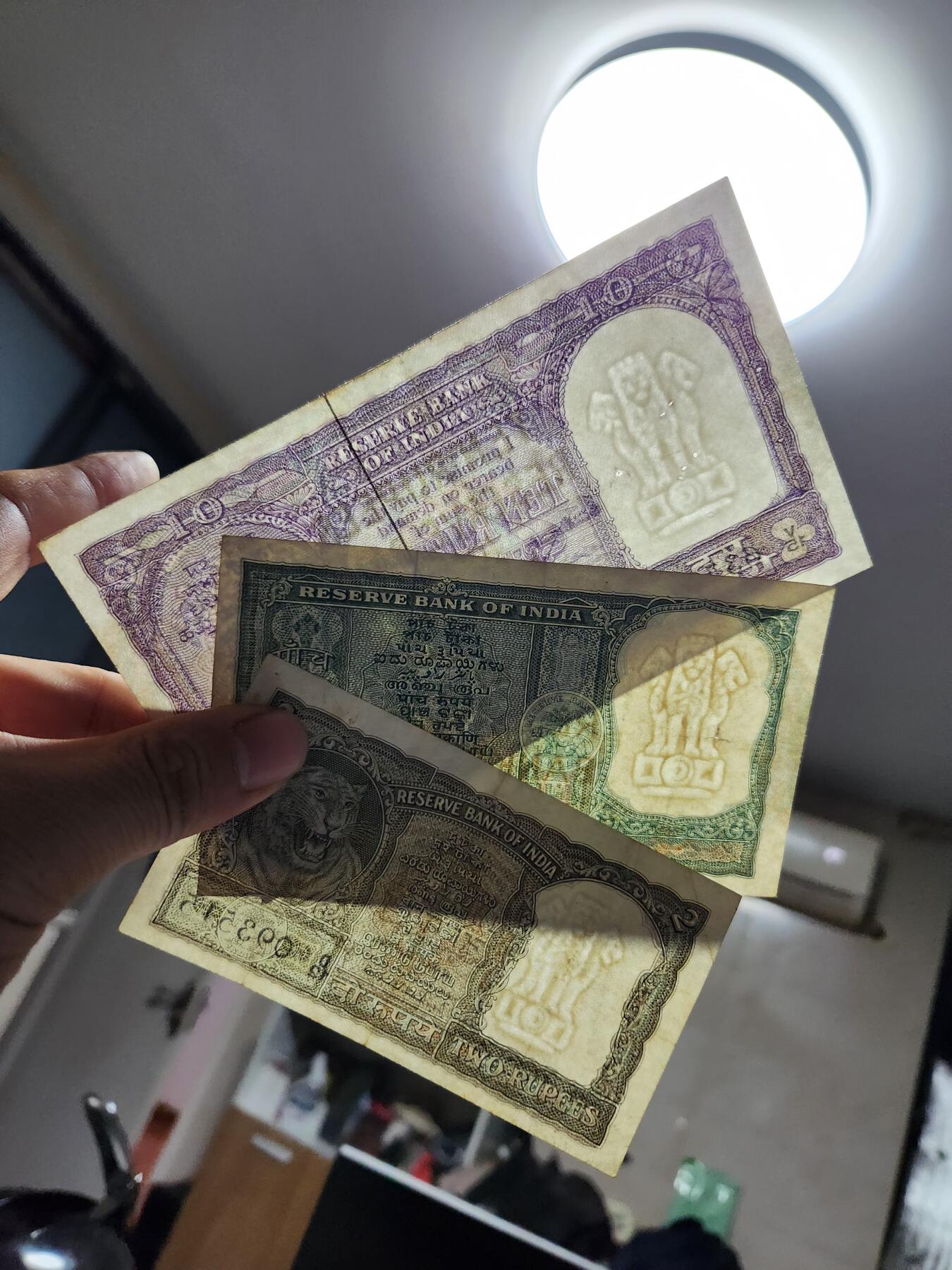 12月20号晚上8点 外国纸币自动截拍第74场 印度  1962-1967年 2,5,10卢比 签名75 美品一套