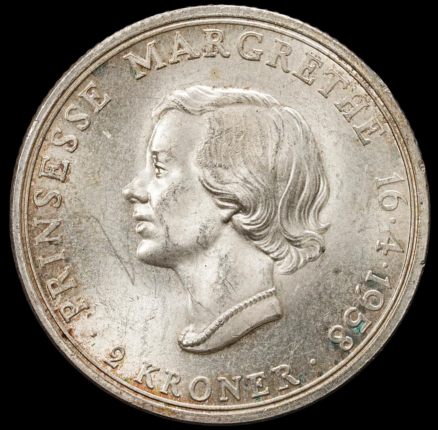 修遠堂世界钱币第九十八期 1958年丹麦玛格丽特公主18周岁纪念2克朗银币 15g，含银80%