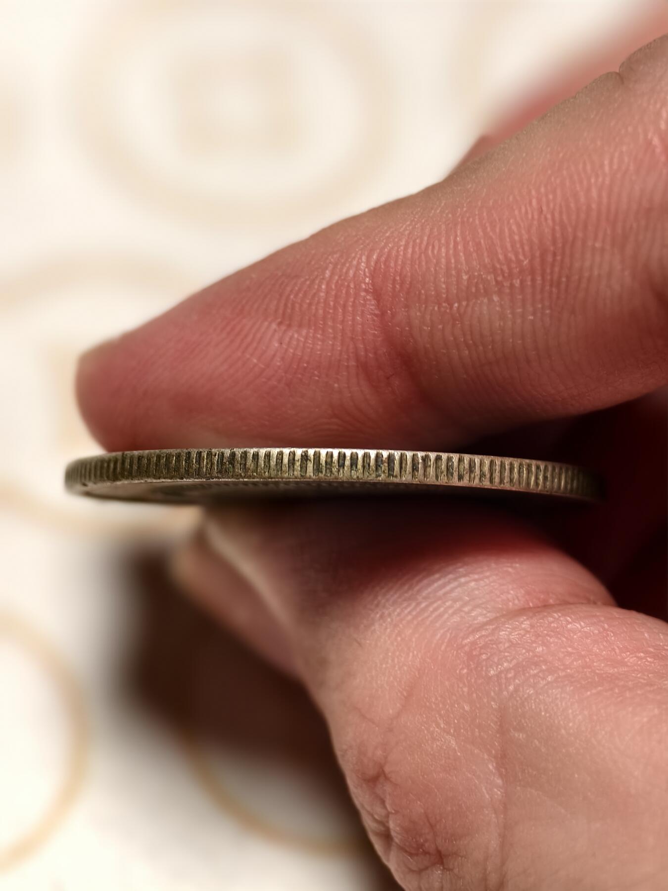 抚柳草堂-第三期章牌钱币 奖章勋章限时免佣 满百包邮 放漏专场 光绪元宝云南省造 半元龙银币重13g 老包浆味道不错