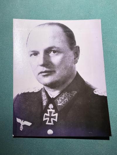 盛世勋华——号角文化勋章邮票专场拍卖第294期 - 德国（1939）橡叶骑士十字勋章获得者炮兵上将霍斯特·亚历山大·阿尔弗雷德·保罗·冯·梅勒廷照片 佩戴橡叶骑士十字勋章等