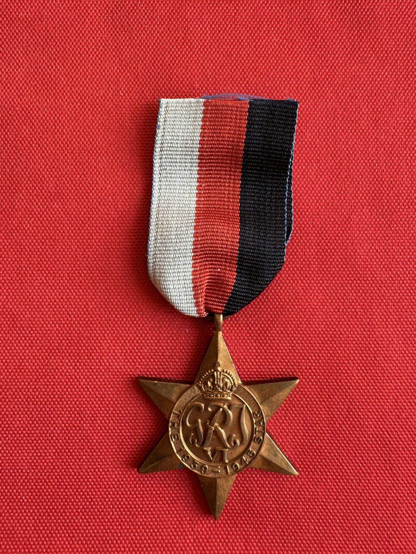 五哥徽章群   20号周六晚上八点4群联拍 铜章