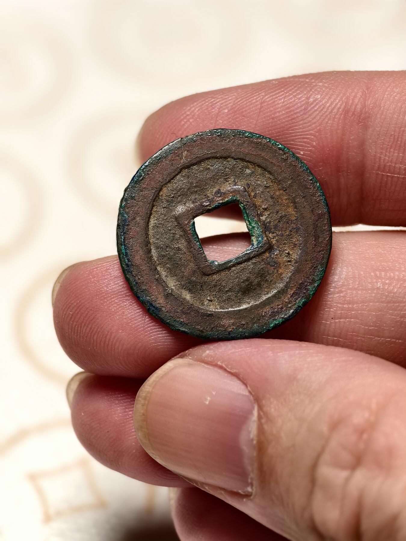 抚柳草堂-第三期章牌钱币 奖章勋章限时免佣 满百包邮 放漏专场 宋 宋元通宝直径24.2mm 重3g 品相不错太祖钱币拿去配大五帝极好 永久保真