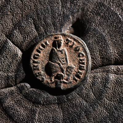 【良泉】【元旦直播场】1月1日晚19.30点开拍！208组西方古代钱币、日本朝鲜花钱 - 【迫害基督教铜币】公元311/2年【古罗马】马克西米努斯·代亚，打制于安条克城，1.72克