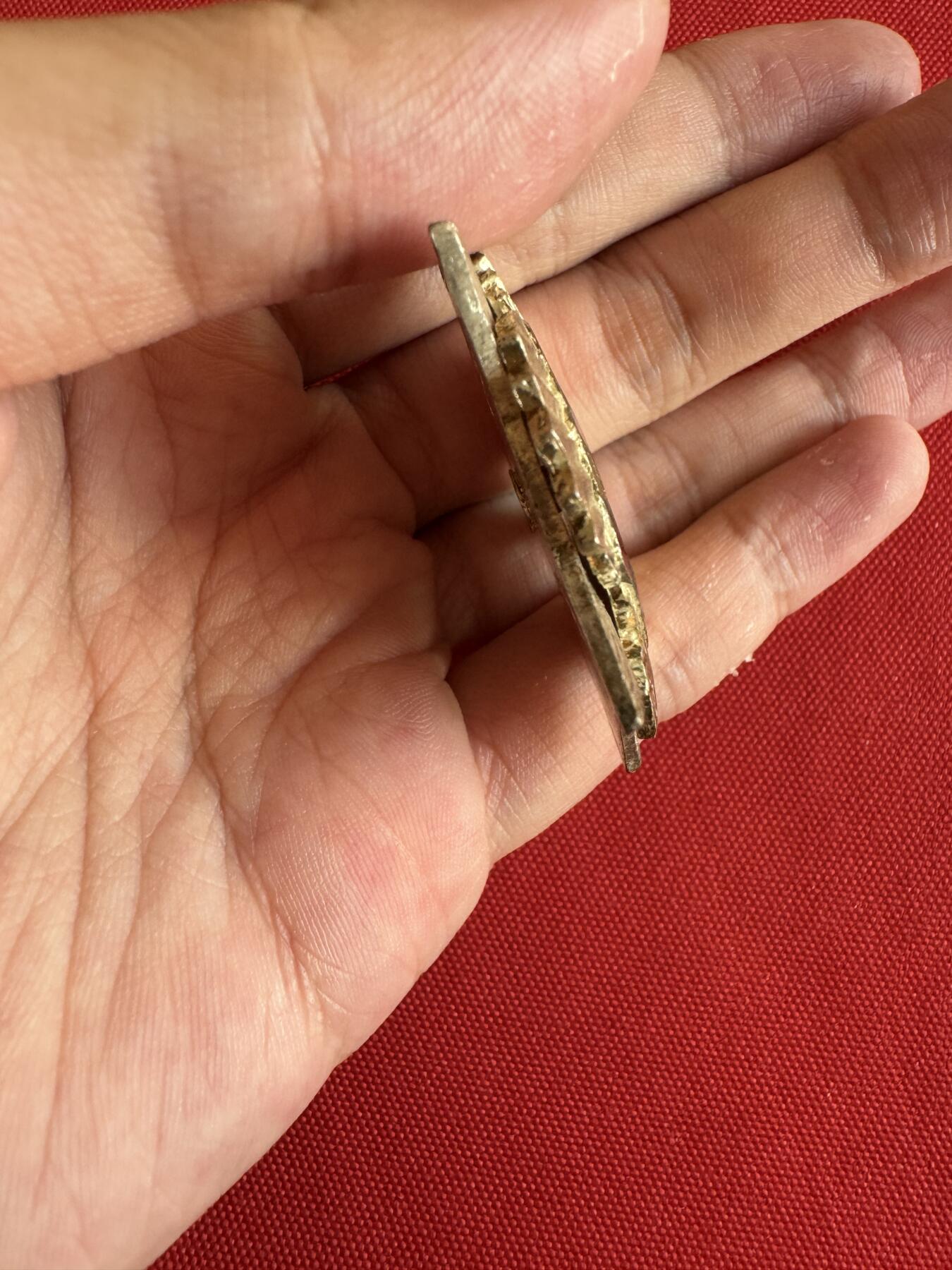 五哥徽章群   20号周六晚上八点4群联拍