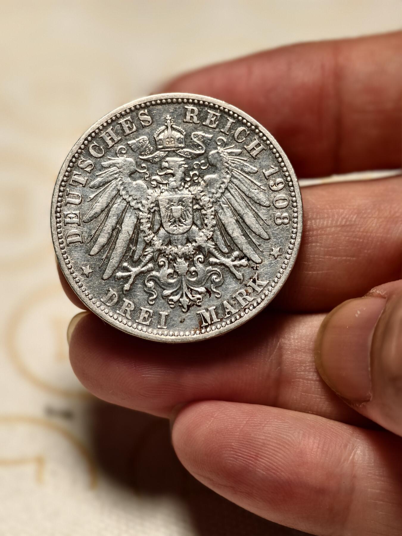 抚柳草堂-第三期章牌钱币 奖章勋章限时免佣 满百包邮 放漏专场 1908德国巴伐利亚奥托3马克银币 16.7g地章很好没有明显划痕 光感也不错 难得的好品