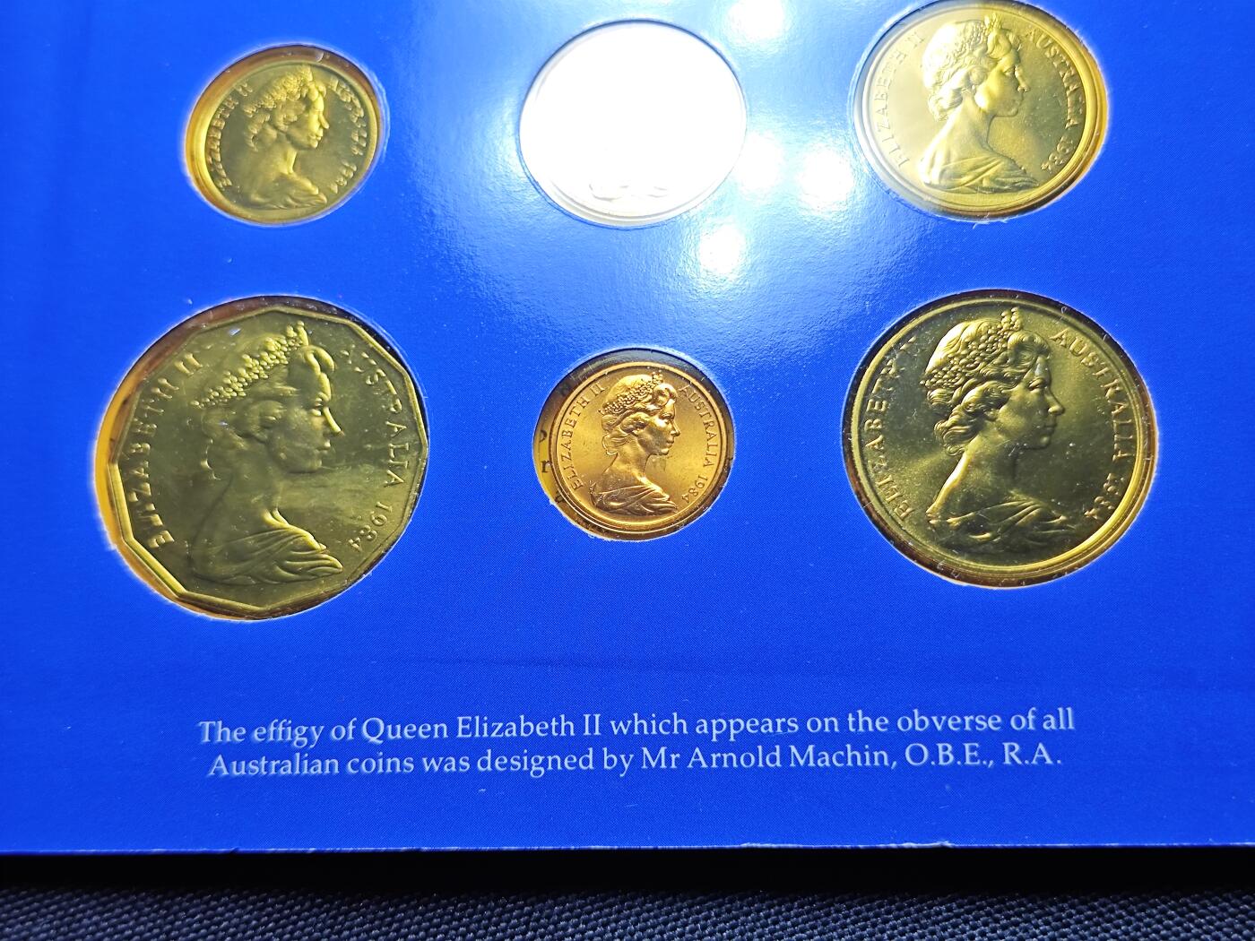 KK钱币收藏小铺 《套币 好品/批量散币专场》  2月预留时间 周末发货  1984澳大利亚大小面值清年一套