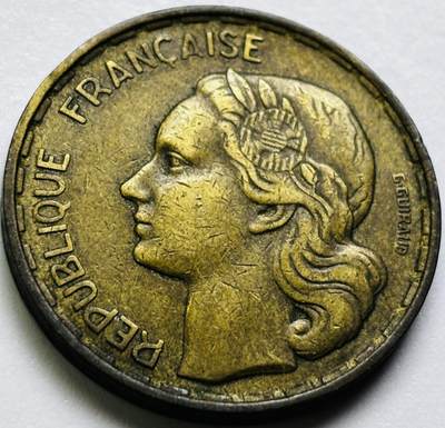 文馨钱币收藏第 286 场，圣诞节专场【 长期接收代拍品低至 0 佣金】 - 铜光美品 1952 年法兰西第四共和国 第一版本 50 法郎大铜币，双面包浆