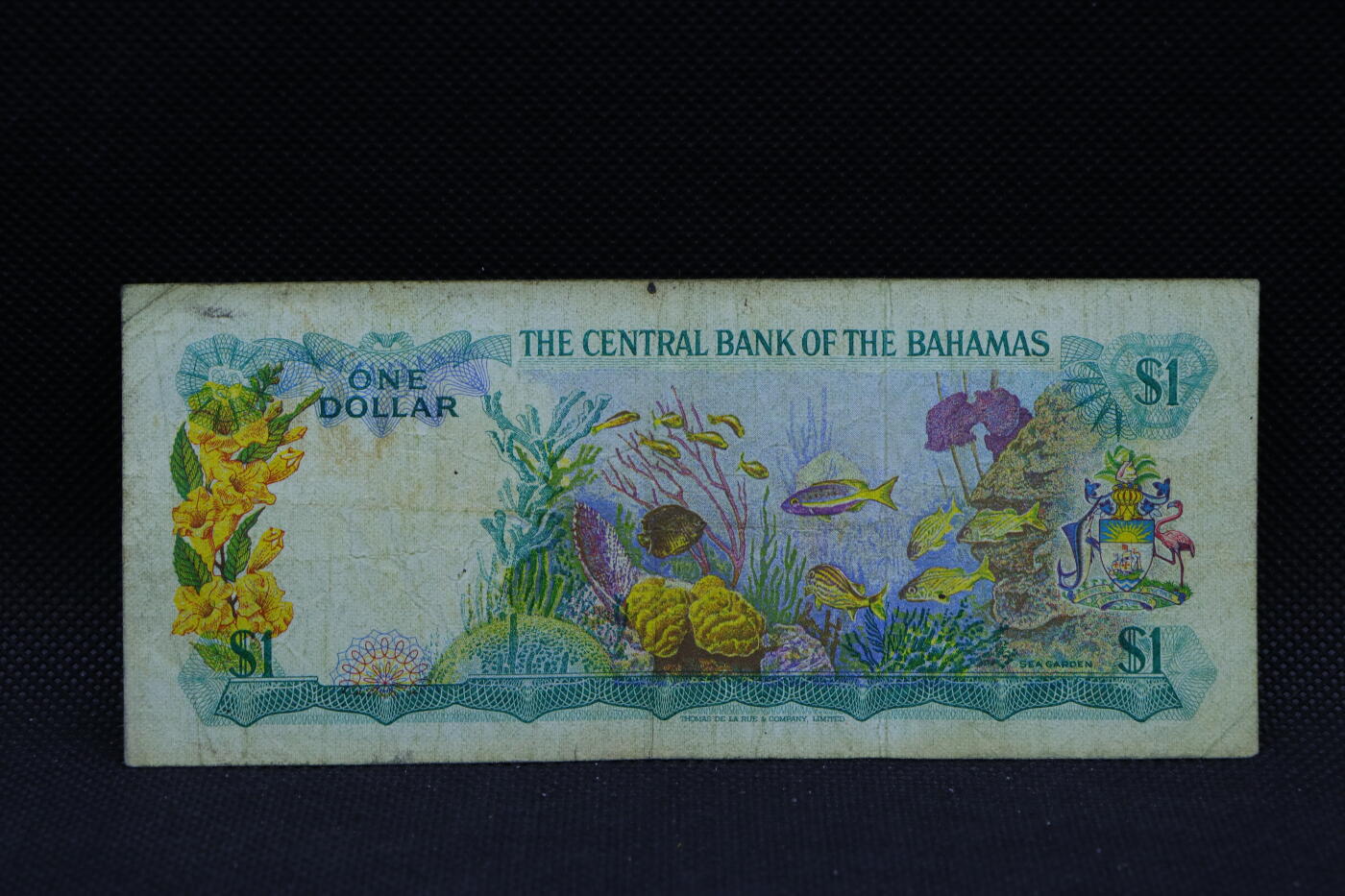 【淘币小摊】限时拍第八百三十四拍  纸币场  满百包邮可预留两周  周一统一发货   巴哈马1974年1元纸币【有折】