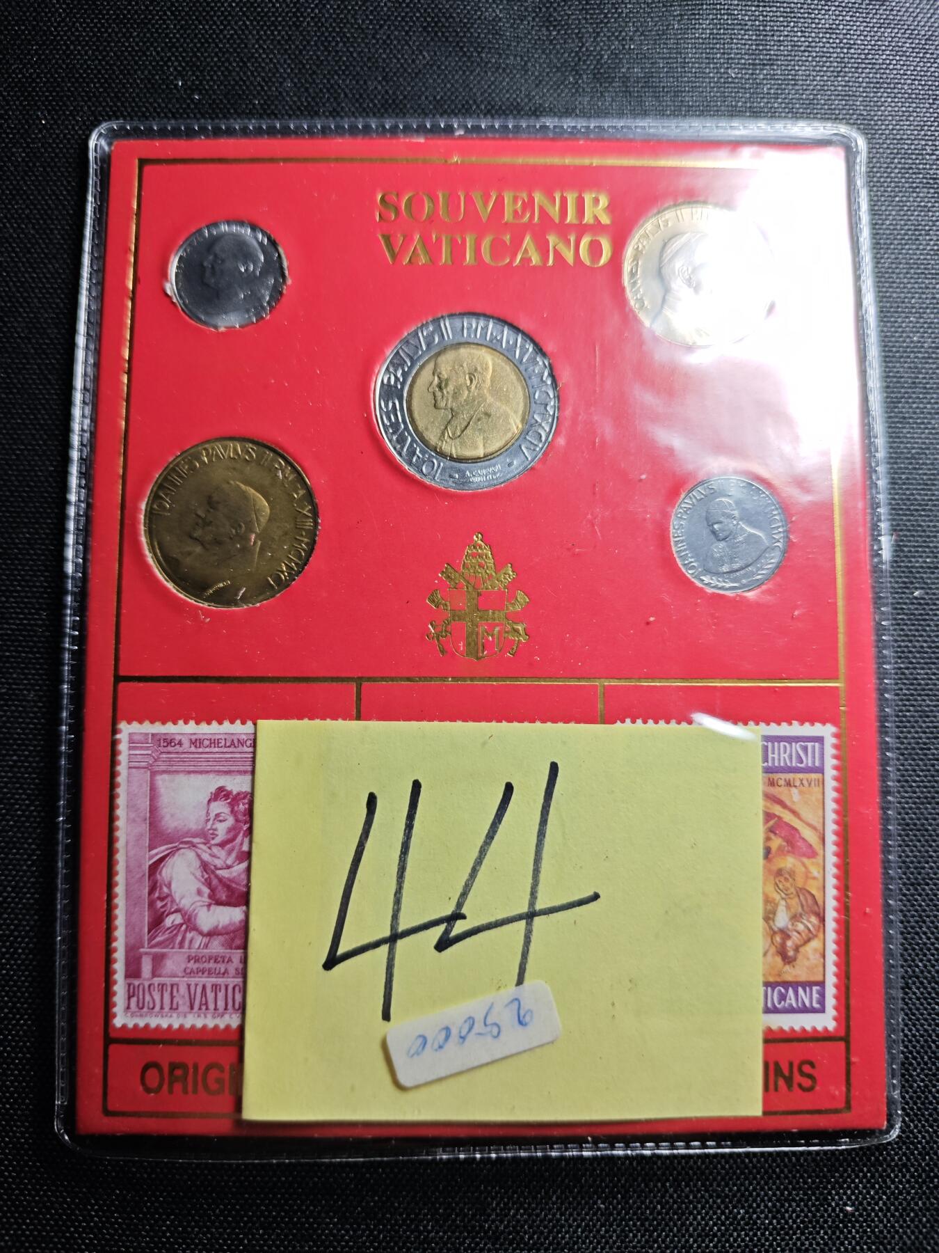 KK钱币收藏小铺 《套币 好品/批量散币专场》  2月预留时间 周末发货  梵蒂冈 含500里拉双色币