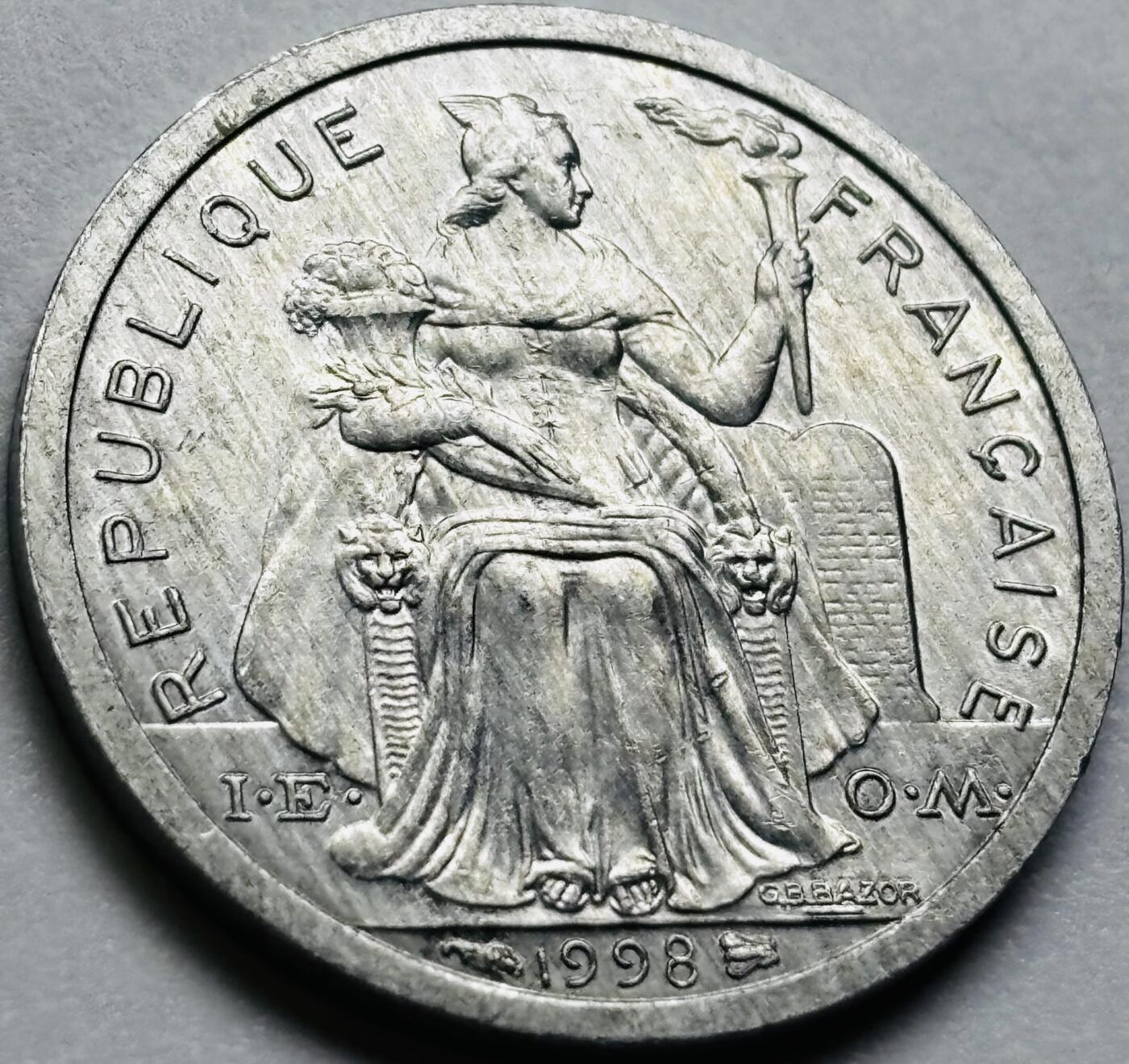 文馨钱币收藏第 286 场，圣诞节专场【 长期接收代拍品低至 0 佣金】 原光品相 1998 年法属波利尼西亚 1 法郎