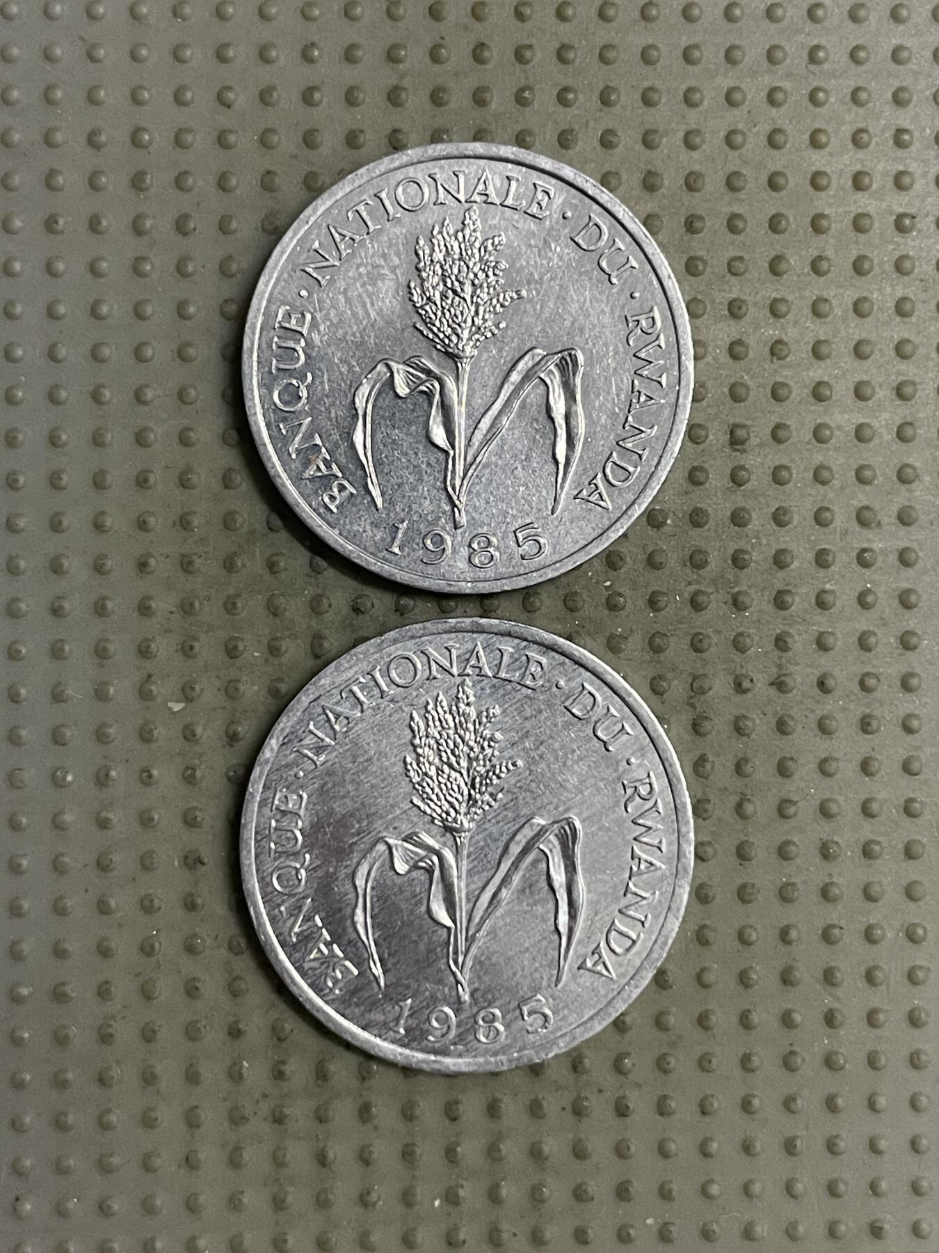 2025年第142场各国散币拍卖（总第142场） 卢旺达1985年1法郎2枚